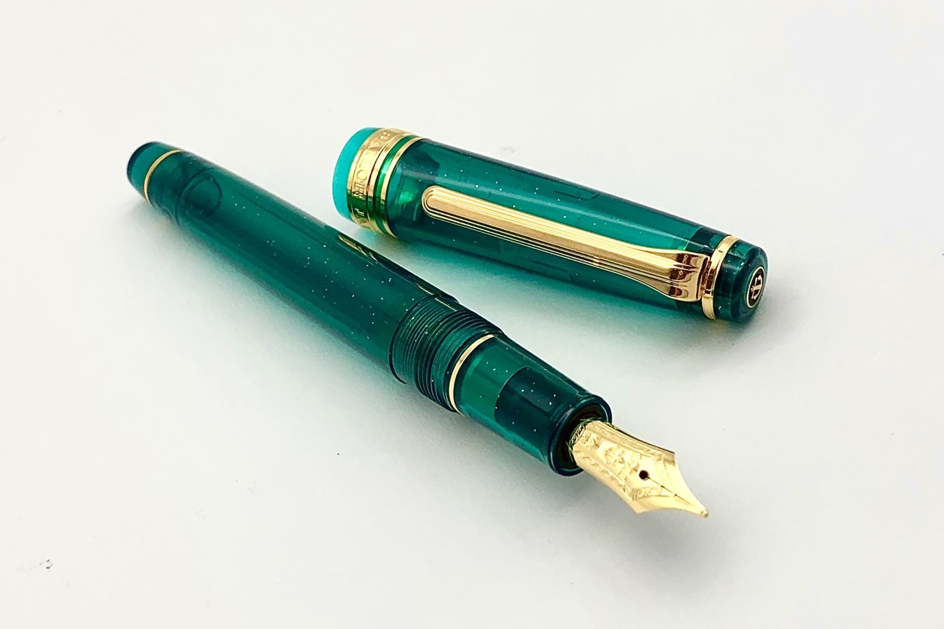 SailorProGearSlimBlueGreenNebulaFountainPen_E